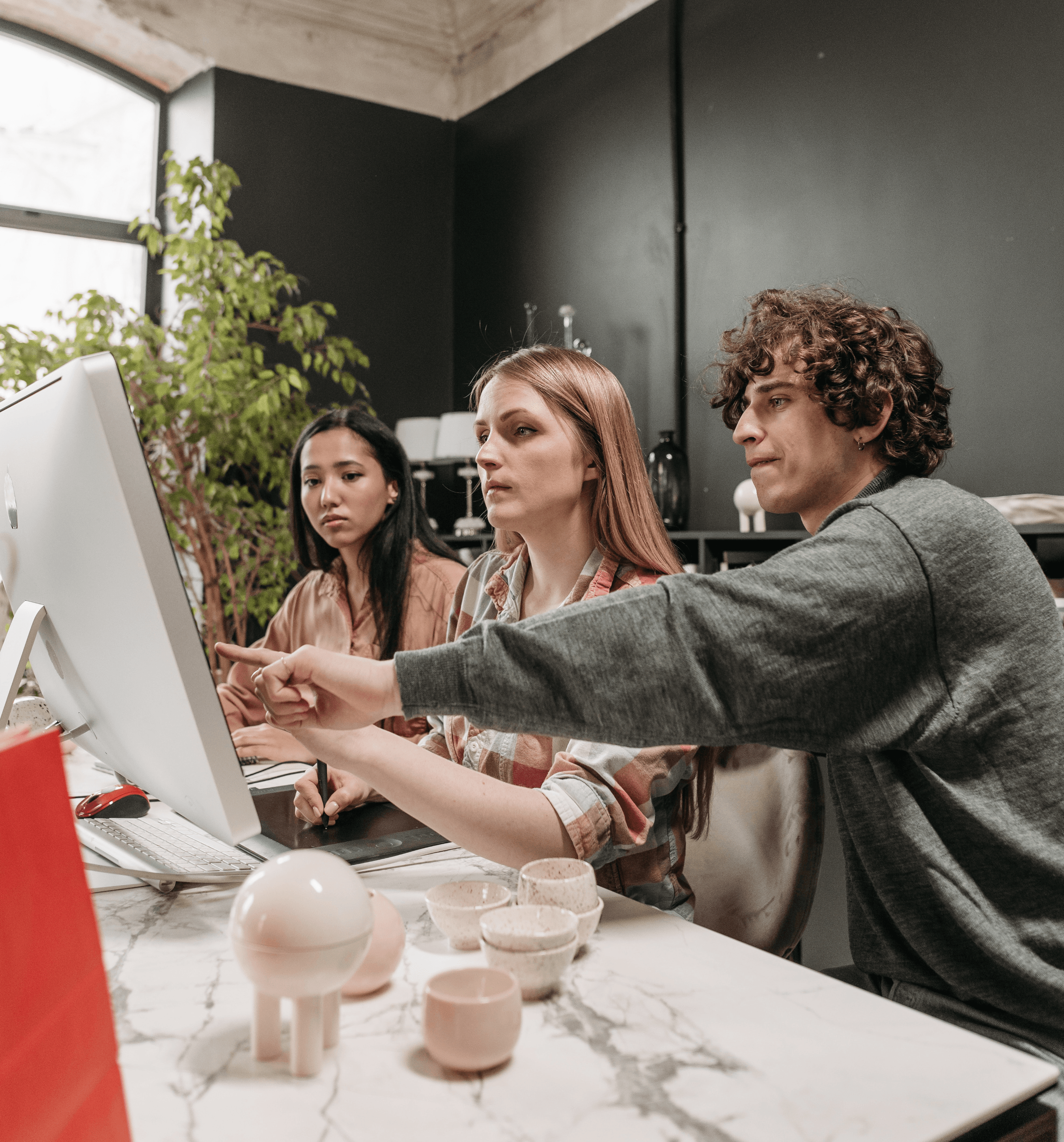 loyalmake-marketing-team